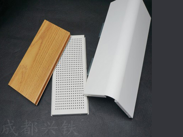 定制沖孔機(jī)房墻板，提升機(jī)房空間的差異化